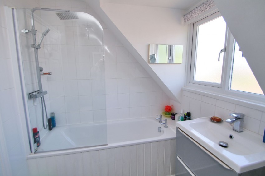 Images for Rolvenden Hill, Rolvenden, TN17 EAID:4216876937 BID:70d66595-8873-4a77-aef9-15962f379483