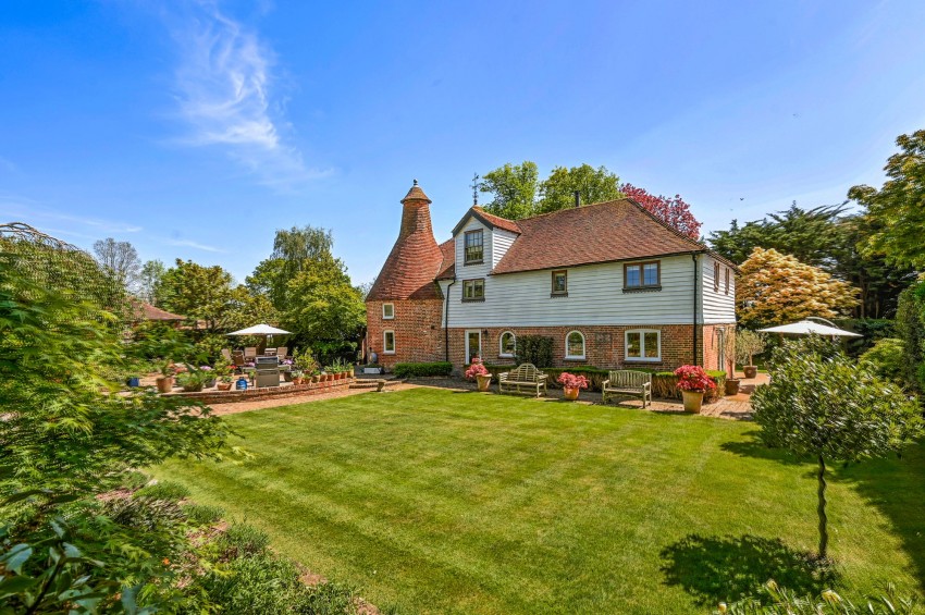 Images for Budd's Lane, Wittersham, TN30 EAID:4216876937 BID:70d66595-8873-4a77-aef9-15962f379483