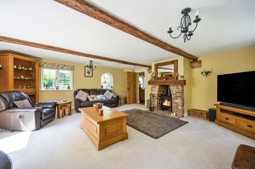 Images for Budd's Lane, Wittersham, TN30 EAID:4216876937 BID:70d66595-8873-4a77-aef9-15962f379483