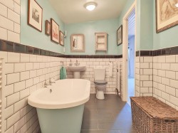 Images for Wittersham, Hunts Hill Farm Moons Green, TN30