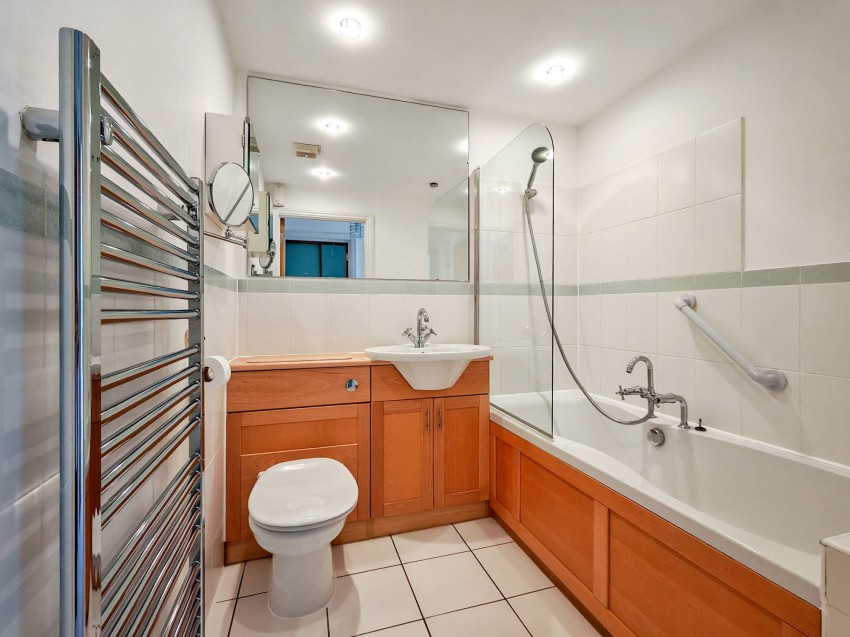 Images for Elmfield, Elmfield Place Elmfield, TN30 EAID:4216876937 BID:70d66595-8873-4a77-aef9-15962f379483