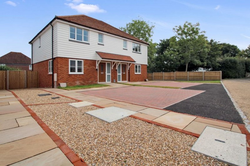 Images for New Pond Road, Benenden, TN17 EAID:4216876937 BID:70d66595-8873-4a77-aef9-15962f379483