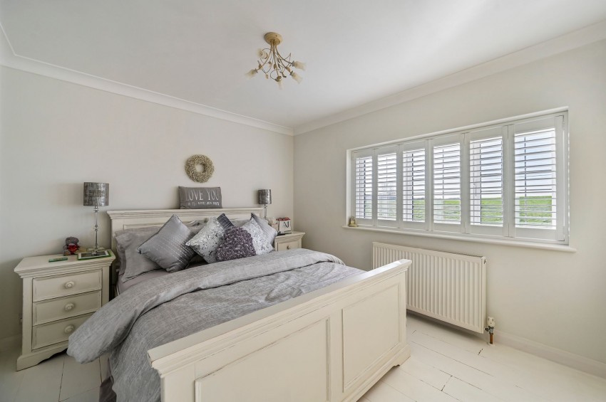 Images for Stone, Tenterden, TN30 EAID:4216876937 BID:70d66595-8873-4a77-aef9-15962f379483