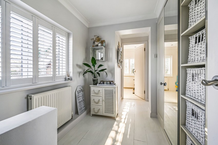 Images for Stone, Tenterden, TN30 EAID:4216876937 BID:70d66595-8873-4a77-aef9-15962f379483