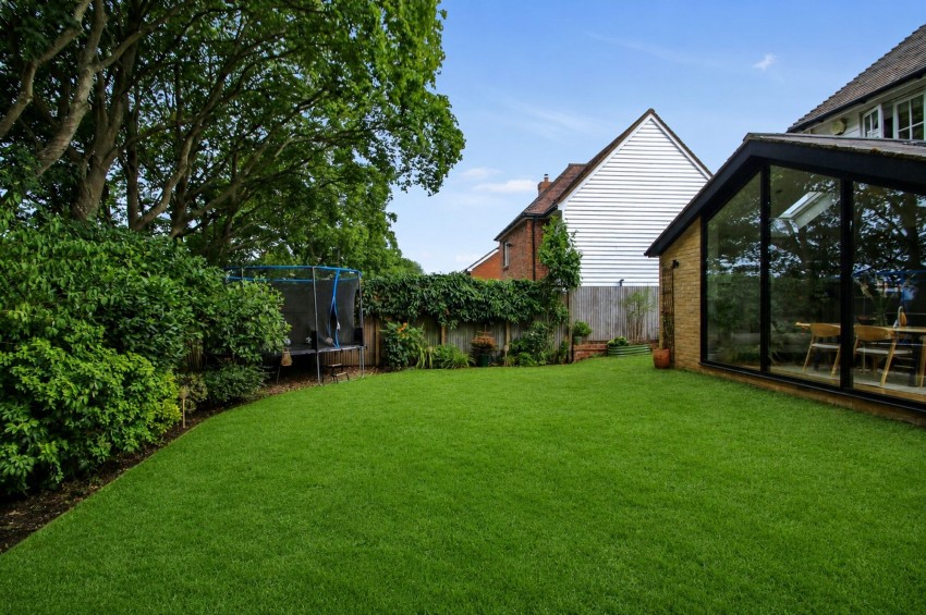 Images for Woodgates Close, High Halden, TN26 EAID:4216876937 BID:70d66595-8873-4a77-aef9-15962f379483
