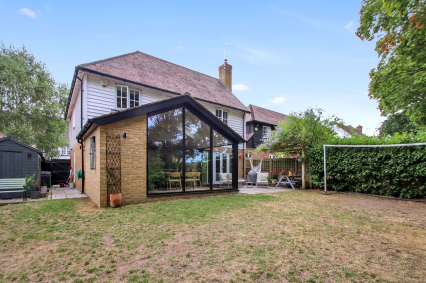 Images for Woodgates Close, High Halden, TN26 EAID:4216876937 BID:70d66595-8873-4a77-aef9-15962f379483