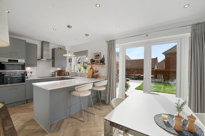 Images for Acorn Road, Tenterden, TN30 EAID:4216876937 BID:70d66595-8873-4a77-aef9-15962f379483