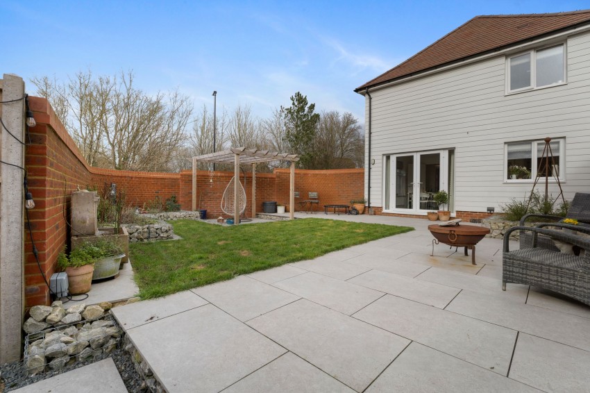 Images for Acorn Road, Tenterden, TN30 EAID:4216876937 BID:70d66595-8873-4a77-aef9-15962f379483