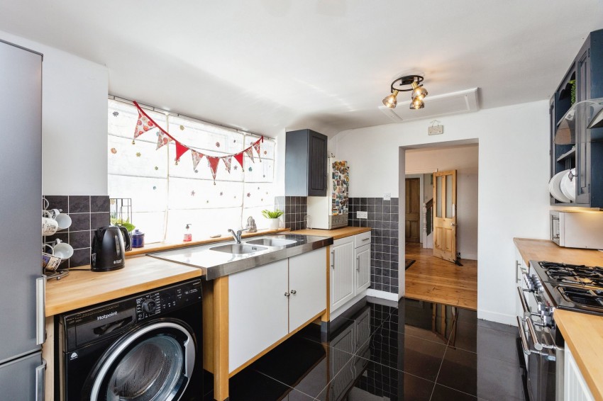 Images for Sussex Road, New Romney, TN28 EAID:4216876937 BID:0ad47bdb-e4d4-4b5e-b876-eed8ba4c2973