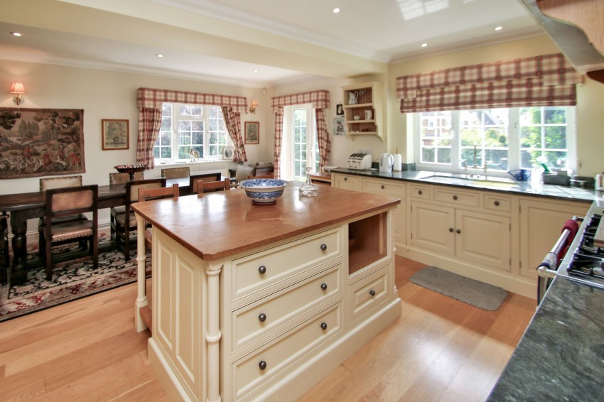 Images for Martins Close, Tenterden, TN30 EAID:4216876937 BID:70d66595-8873-4a77-aef9-15962f379483