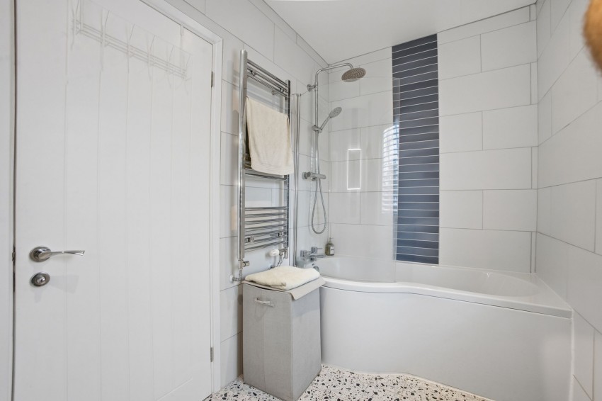 Images for Westwell Court, Tenterden, TN30 EAID:4216876937 BID:70d66595-8873-4a77-aef9-15962f379483