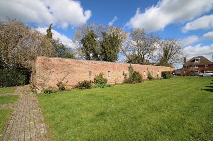 Images for Westwell Court, Tenterden, TN30 EAID:4216876937 BID:70d66595-8873-4a77-aef9-15962f379483