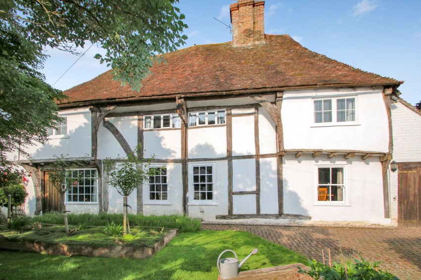 Images for Warehorne Road, Hamstreet, TN26 EAID:4216876937 BID:70d66595-8873-4a77-aef9-15962f379483