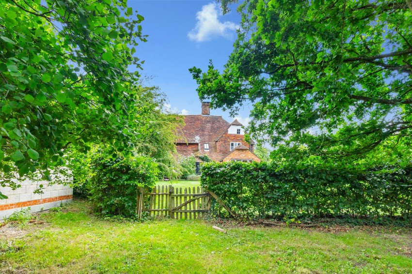 Images for High Halden, Ashford, TN26 EAID:4216876937 BID:70d66595-8873-4a77-aef9-15962f379483