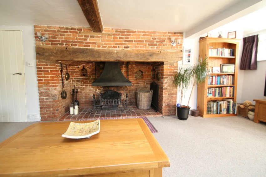 Images for Ashford Road, High Halden, TN26 EAID:4216876937 BID:70d66595-8873-4a77-aef9-15962f379483