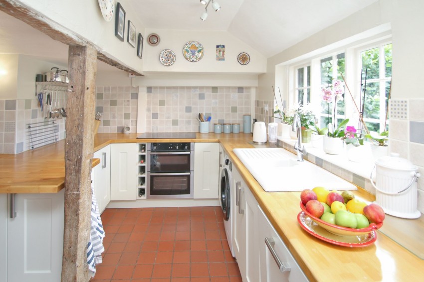 Images for Ashford Road, High Halden, TN26 EAID:4216876937 BID:70d66595-8873-4a77-aef9-15962f379483