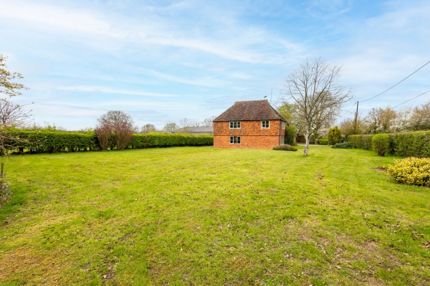 Images for High Halden, Ashford, TN26 EAID:4216876937 BID:70d66595-8873-4a77-aef9-15962f379483