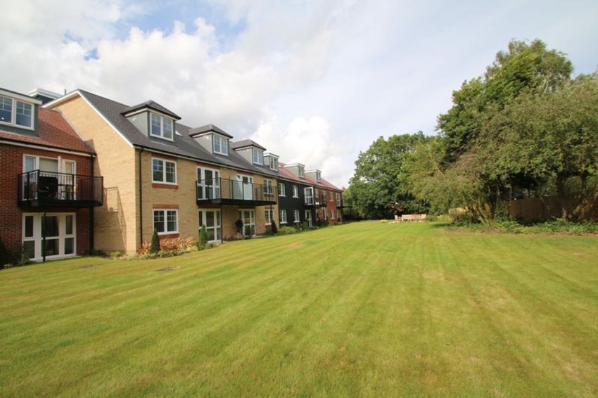 Images for Smallhythe Road, Tenterden, TN30 EAID:4216876937 BID:70d66595-8873-4a77-aef9-15962f379483