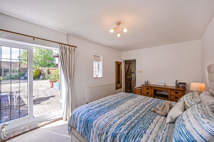 Images for Smarden Road, Biddenden, TN27 EAID:4216876937 BID:70d66595-8873-4a77-aef9-15962f379483