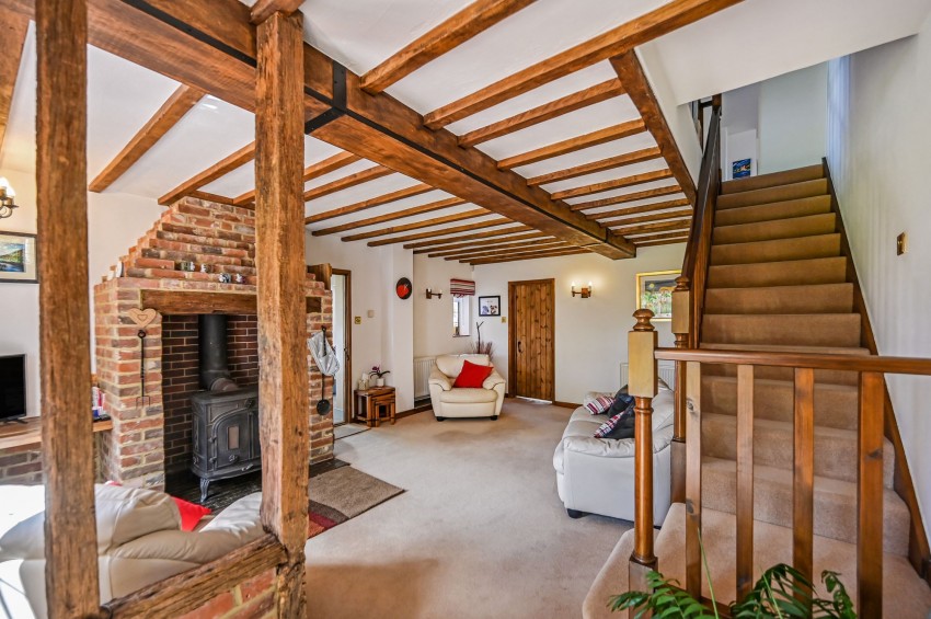 Images for Smarden Road, Biddenden, TN27 EAID:4216876937 BID:70d66595-8873-4a77-aef9-15962f379483
