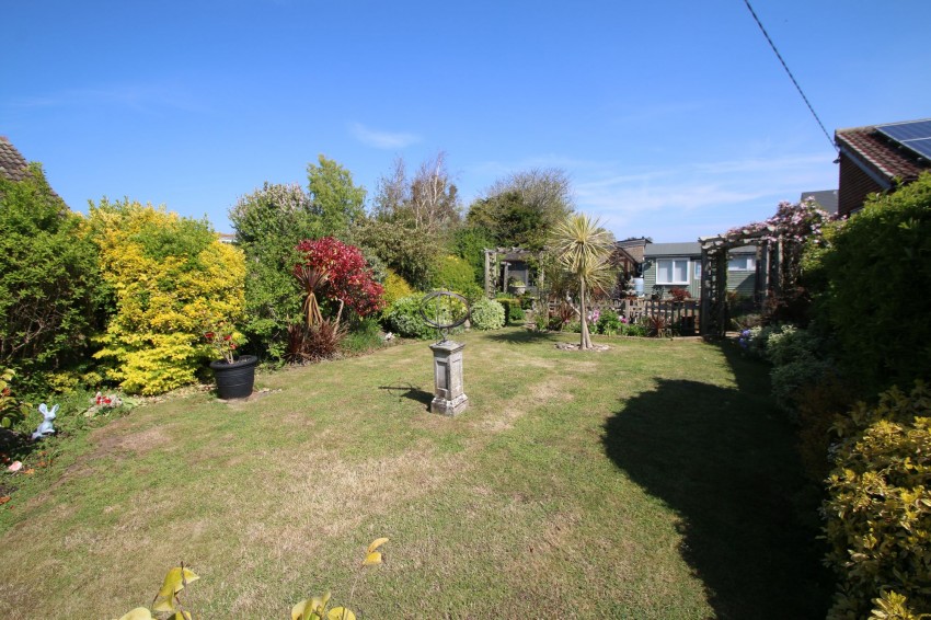 Images for Coast Drive, Greatstone, TN28 EAID:4216876937 BID:0ad47bdb-e4d4-4b5e-b876-eed8ba4c2973