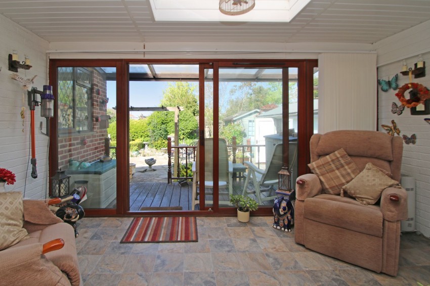 Images for Coast Drive, Greatstone, TN28 EAID:4216876937 BID:0ad47bdb-e4d4-4b5e-b876-eed8ba4c2973