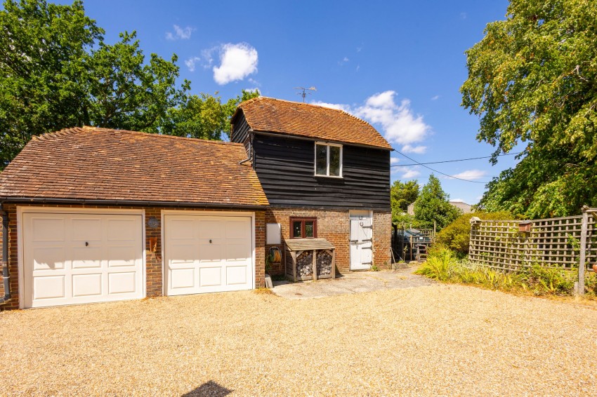 Images for Wittersham, Tenterden, TN30 EAID:4216876937 BID:70d66595-8873-4a77-aef9-15962f379483
