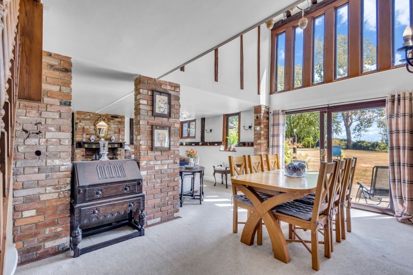 Images for Wittersham, Tenterden, TN30 EAID:4216876937 BID:70d66595-8873-4a77-aef9-15962f379483