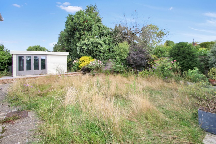 Images for Eastgate Road, Tenterden, TN30 EAID:4216876937 BID:70d66595-8873-4a77-aef9-15962f379483