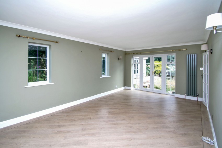 Images for Eastgate Road, Tenterden, TN30 EAID:4216876937 BID:70d66595-8873-4a77-aef9-15962f379483