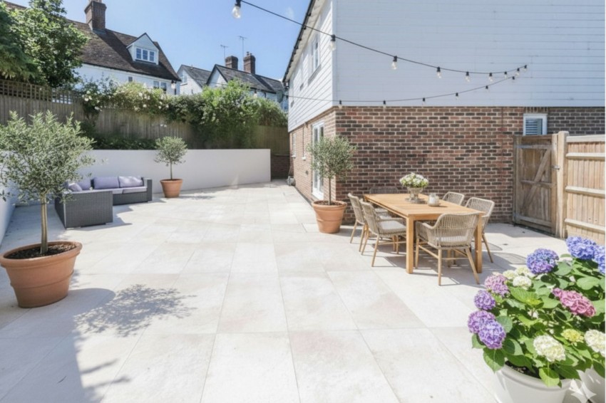 Images for Talbot Road, Hawkhurst, TN18 EAID:4216876937 BID:70d66595-8873-4a77-aef9-15962f379483