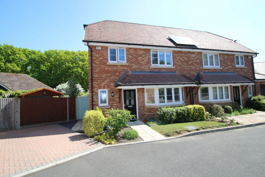Images for Bridewell Lane, Tenterden, TN30 EAID:4216876937 BID:70d66595-8873-4a77-aef9-15962f379483