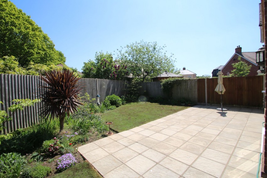 Images for Bridewell Lane, Tenterden, TN30 EAID:4216876937 BID:70d66595-8873-4a77-aef9-15962f379483
