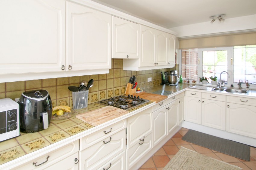Images for Southgate Road, Tenterden, TN30 EAID:4216876937 BID:70d66595-8873-4a77-aef9-15962f379483