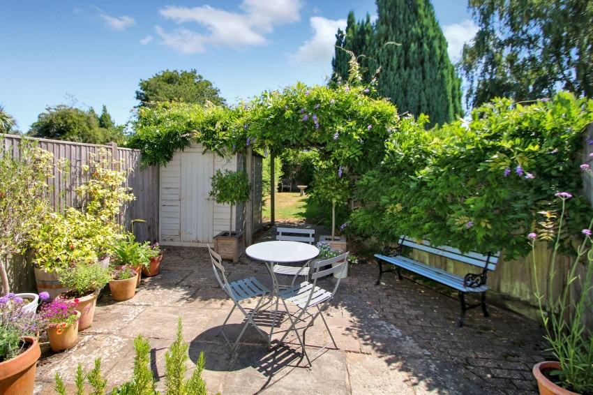 Images for High Street, Rolvenden, TN17 EAID:4216876937 BID:70d66595-8873-4a77-aef9-15962f379483