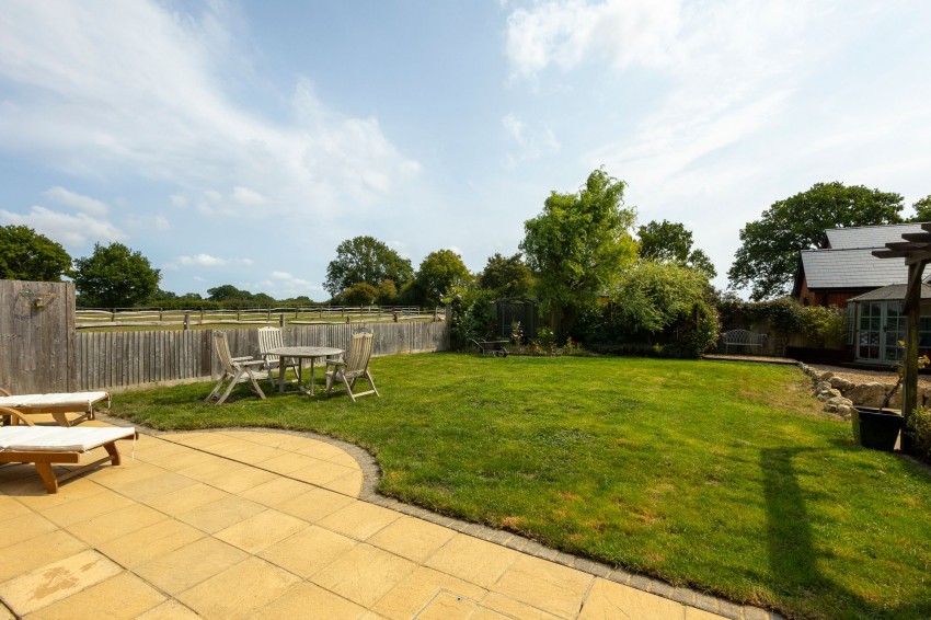 Images for Bethersden, Ashford, TN26 EAID:4216876937 BID:70d66595-8873-4a77-aef9-15962f379483