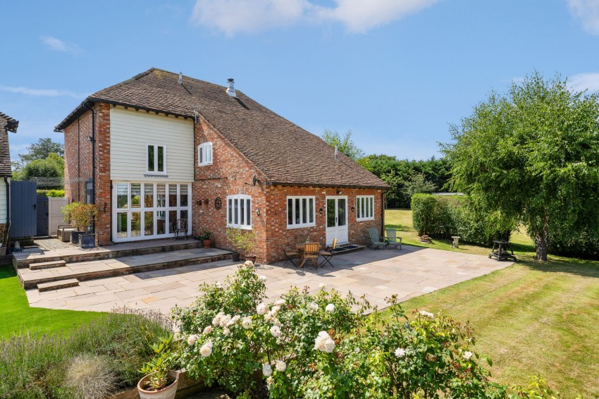 Images for Biddenden Road, Headcorn, TN27 EAID:4216876937 BID:70d66595-8873-4a77-aef9-15962f379483