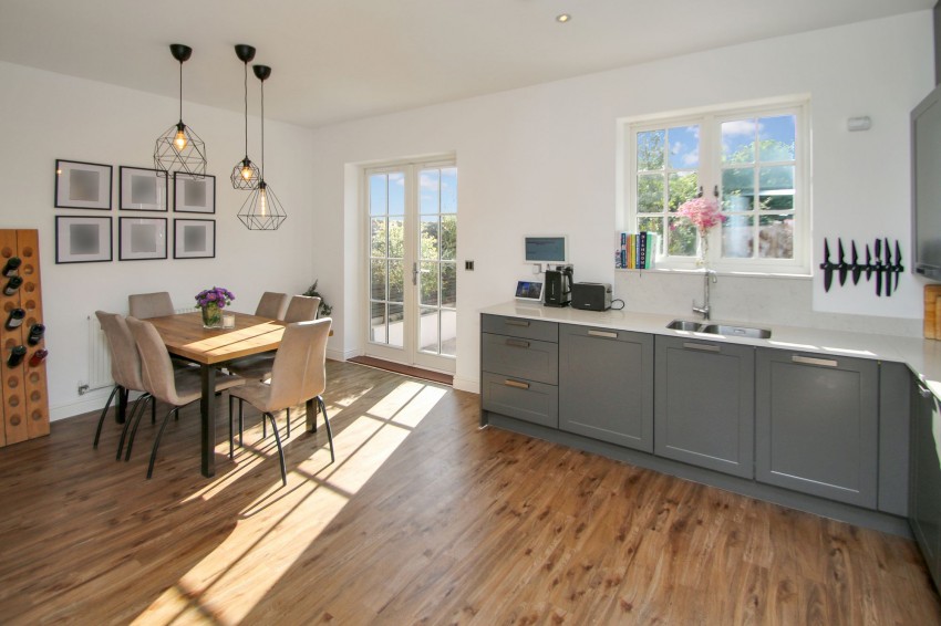 Images for Goodsall Road, Tenterden, TN30 EAID:4216876937 BID:70d66595-8873-4a77-aef9-15962f379483