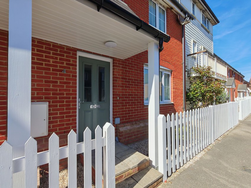 Images for Baker Way, Camber, TN31 EAID:4216876937 BID:0ad47bdb-e4d4-4b5e-b876-eed8ba4c2973