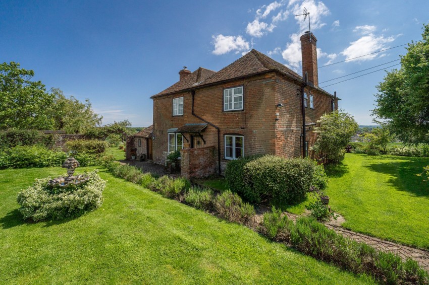 Images for Woodchurch, Ashford, TN26 EAID:4216876937 BID:70d66595-8873-4a77-aef9-15962f379483
