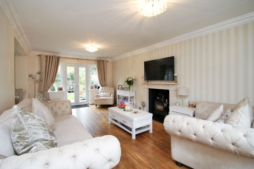 Images for Shuttle Close, Biddenden, TN27 EAID:4216876937 BID:70d66595-8873-4a77-aef9-15962f379483