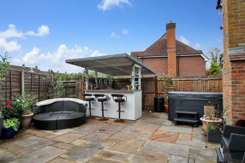 Images for Shuttle Close, Biddenden, TN27 EAID:4216876937 BID:70d66595-8873-4a77-aef9-15962f379483