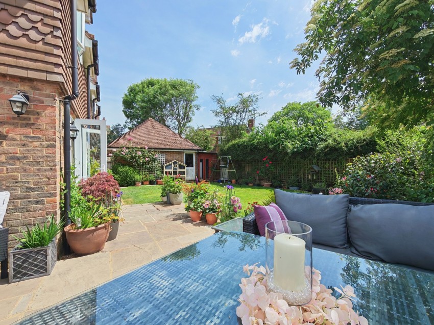 Images for Shuttle Close, Biddenden, TN27 EAID:4216876937 BID:70d66595-8873-4a77-aef9-15962f379483
