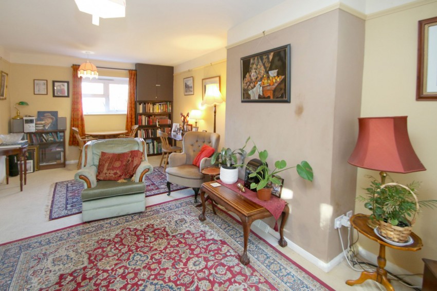 Images for Shrubcote, Tenterden, TN30 EAID:4216876937 BID:70d66595-8873-4a77-aef9-15962f379483