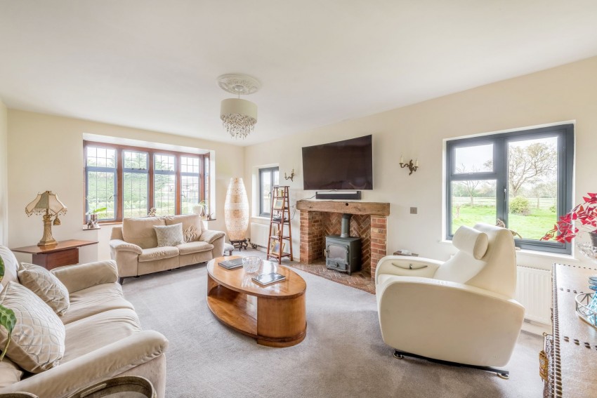 Images for Smallhythe Road, Tenterden, TN30 EAID:4216876937 BID:70d66595-8873-4a77-aef9-15962f379483