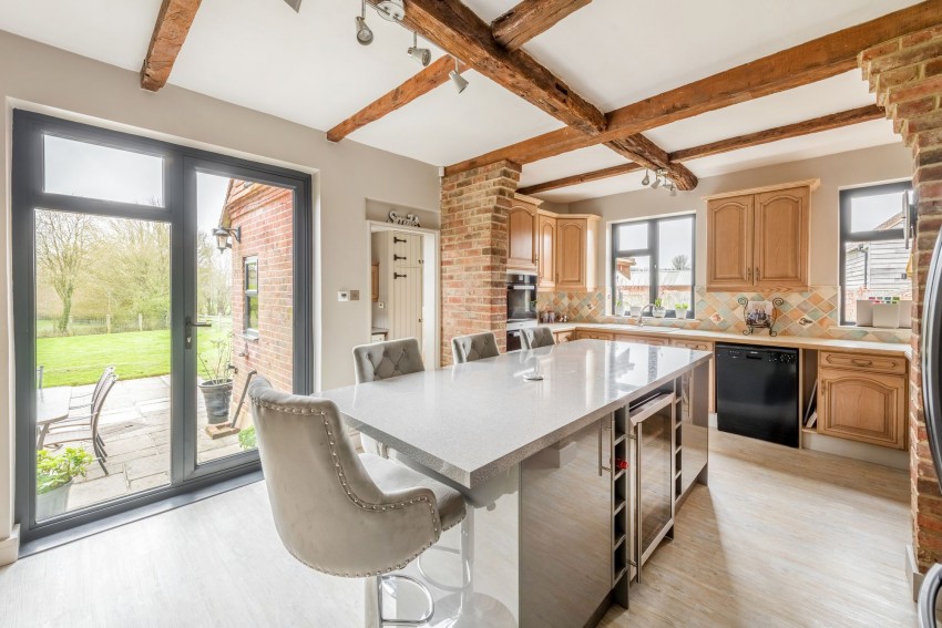 Images for Smallhythe Road, Tenterden, TN30 EAID:4216876937 BID:70d66595-8873-4a77-aef9-15962f379483