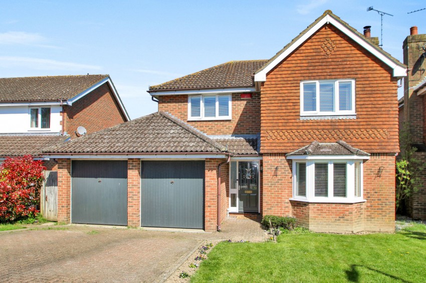 Images for Little Robhurst, High Halden, TN26 EAID:4216876937 BID:70d66595-8873-4a77-aef9-15962f379483