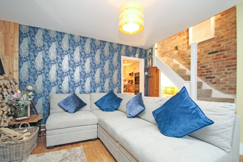 Images for Grange Road, St. Michaels, TN30 EAID:4216876937 BID:70d66595-8873-4a77-aef9-15962f379483