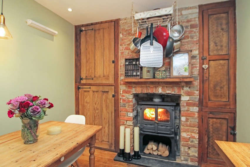 Images for Grange Road, St. Michaels, TN30 EAID:4216876937 BID:70d66595-8873-4a77-aef9-15962f379483