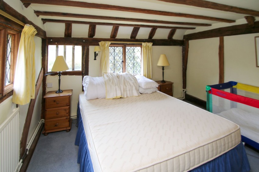Images for Bethersden Road, Smarden, TN27 EAID:4216876937 BID:70d66595-8873-4a77-aef9-15962f379483